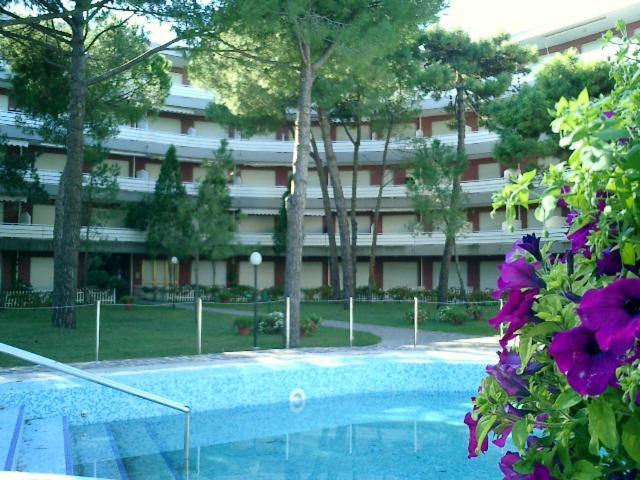Residence La Meridiana Lignano Sabbiadoro Extérieur photo