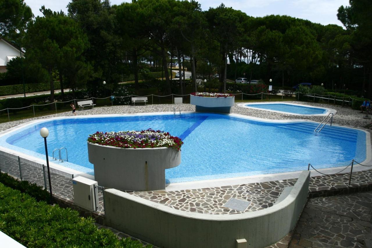 Residence La Meridiana Lignano Sabbiadoro Extérieur photo